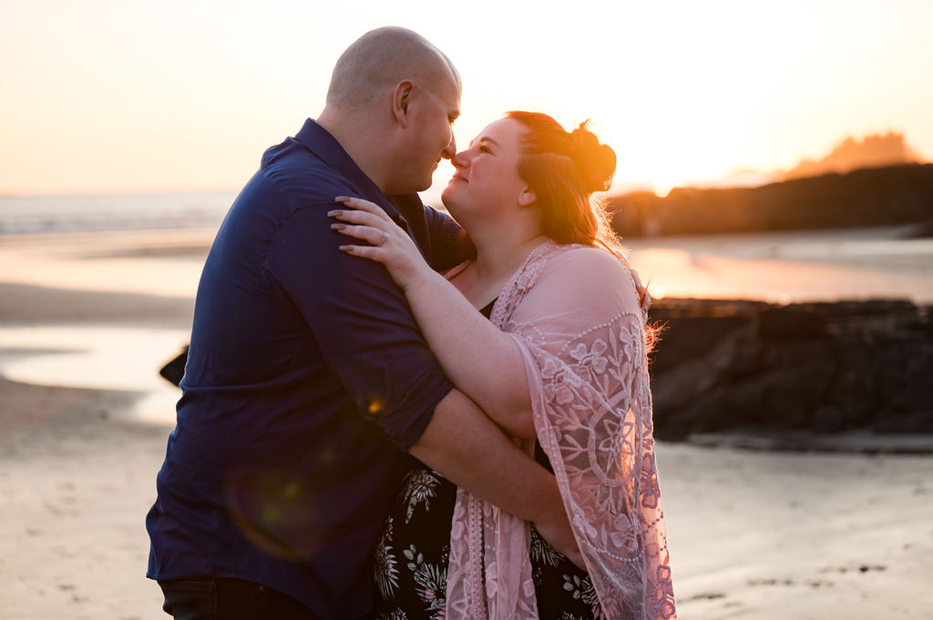 engagement photoshoot in Tofino